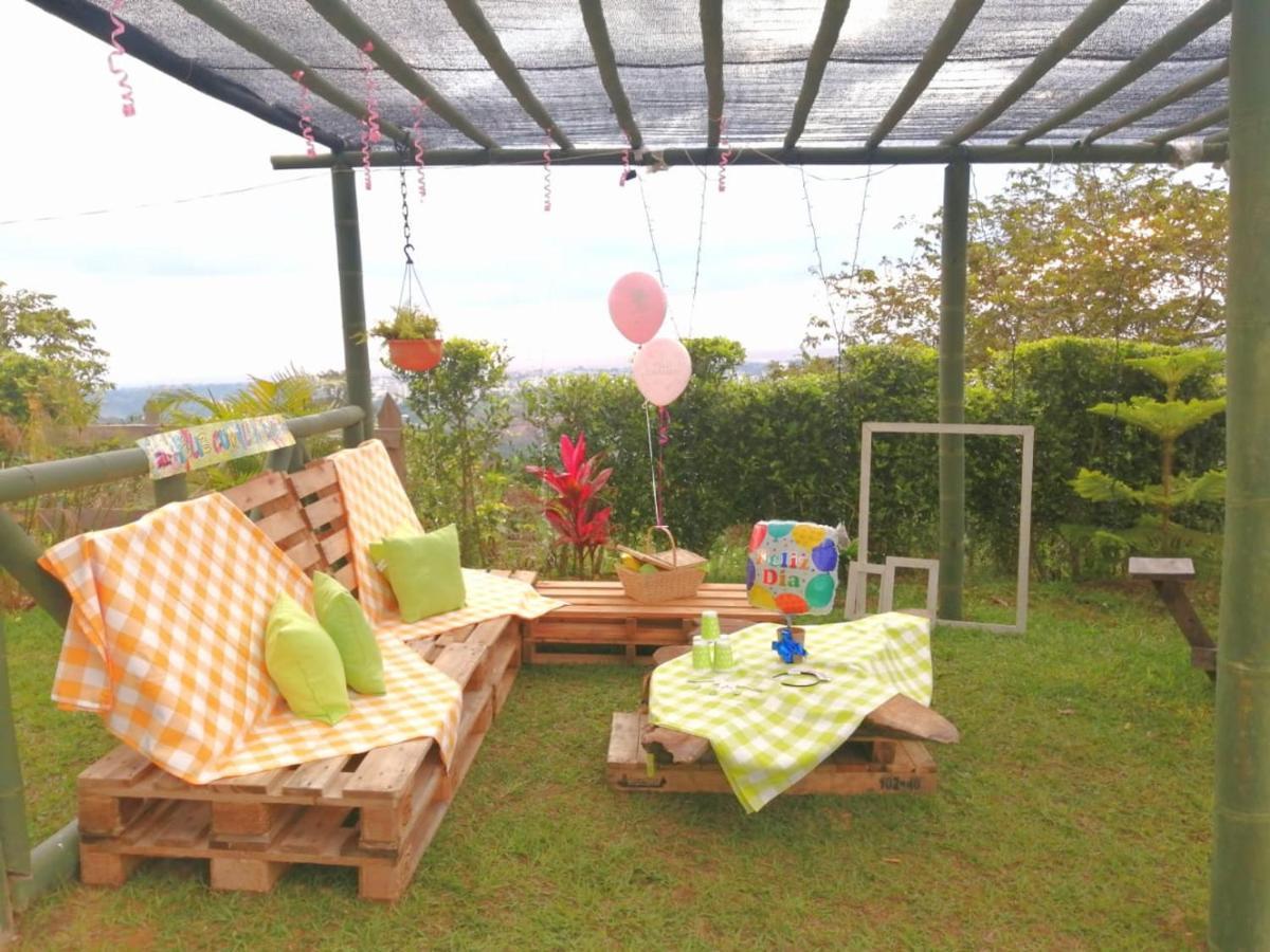 Finca Turistica Santa Clara Vandrarhem Calarcá Exteriör bild