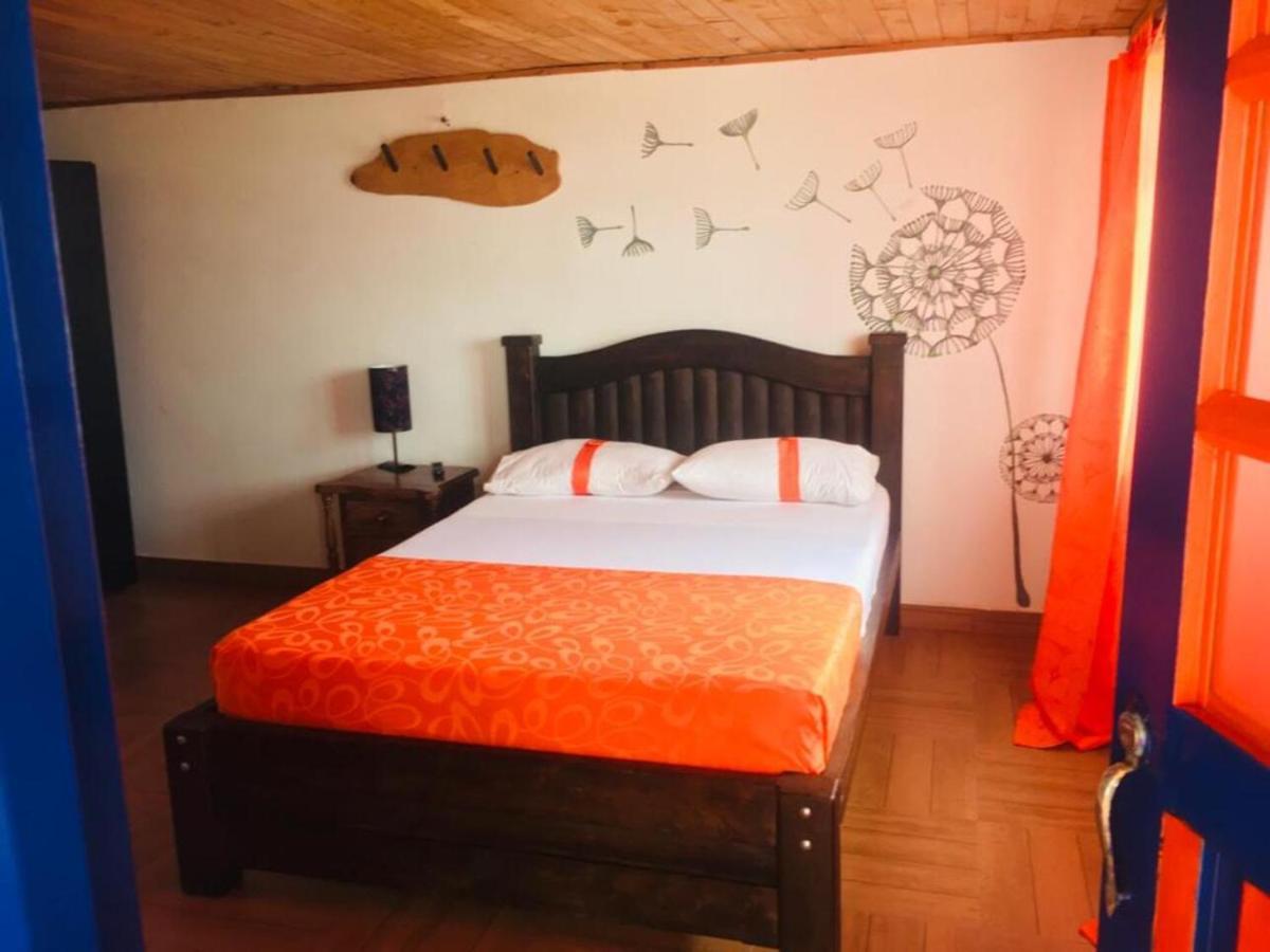 Finca Turistica Santa Clara Vandrarhem Calarcá Exteriör bild