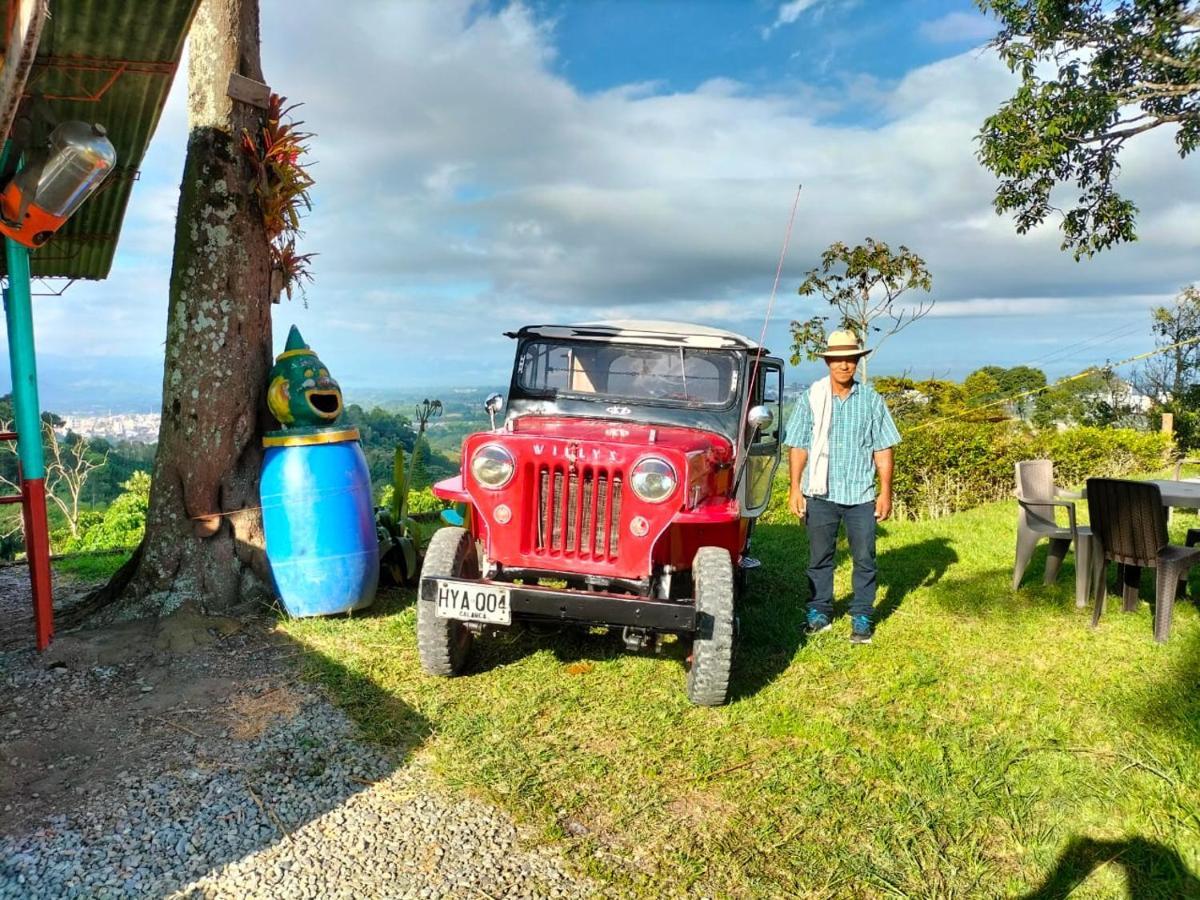 Finca Turistica Santa Clara Vandrarhem Calarcá Exteriör bild