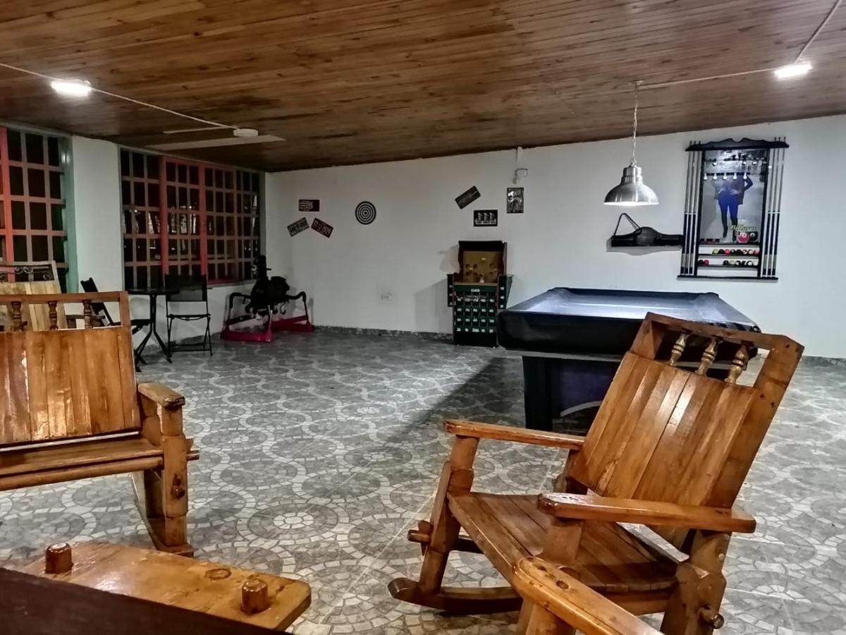 Finca Turistica Santa Clara Vandrarhem Calarcá Exteriör bild